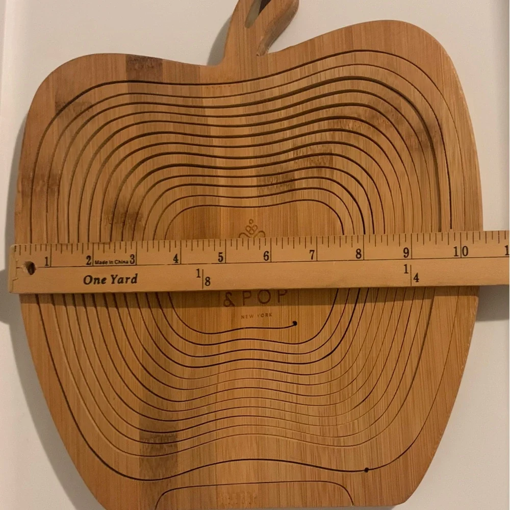 Bonnie & Pop New York Expandable & Collapsible Wooden Apple Fruit Basket